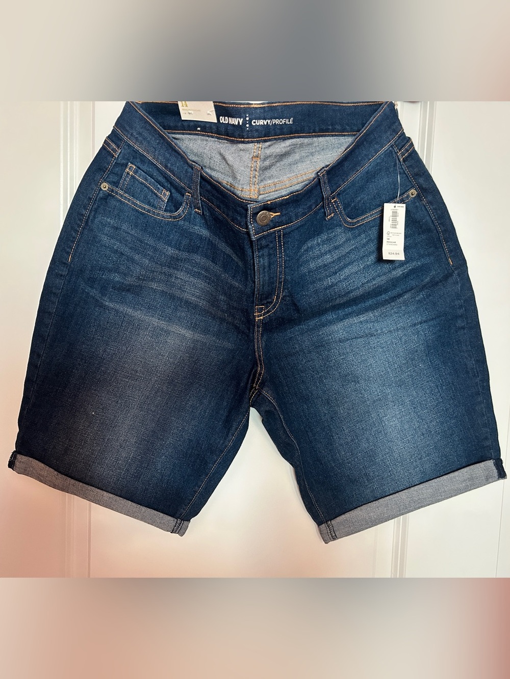 Old Navy Dark Blue Curvy Profile Rolled-Hem Denim Bermudas Brand new with tags